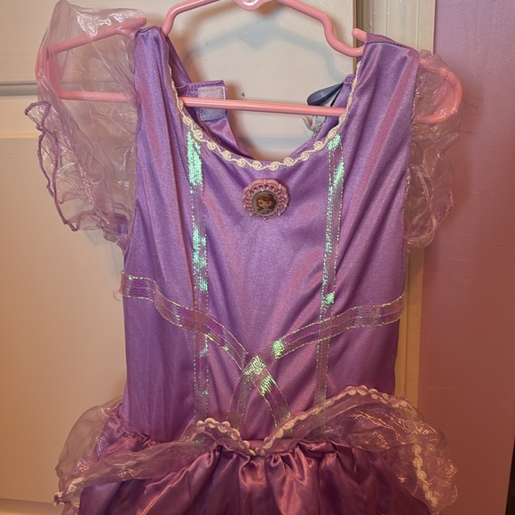 Sofia the First dress up/halloween costume. She wore it at 4 years old. - Picture 2 of 8